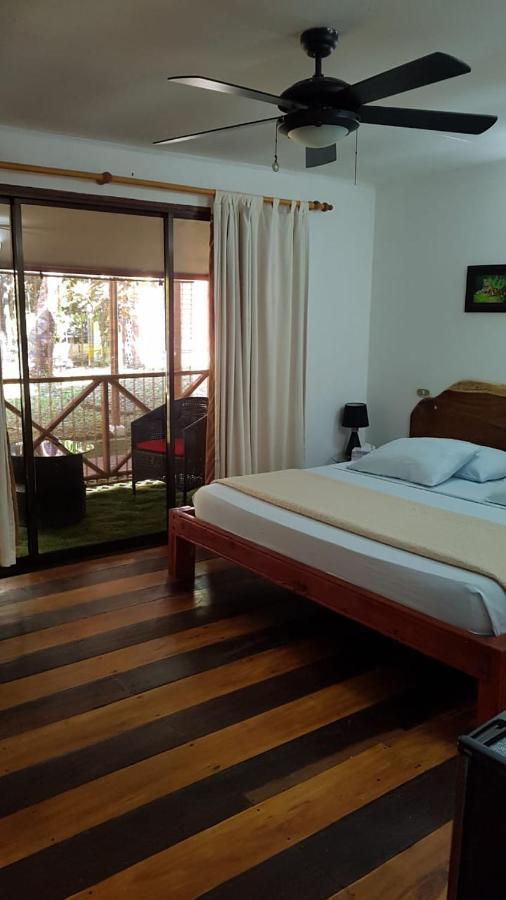Hotel Bugabutik Puerto Viejo de Talamanca Exteriér fotografie