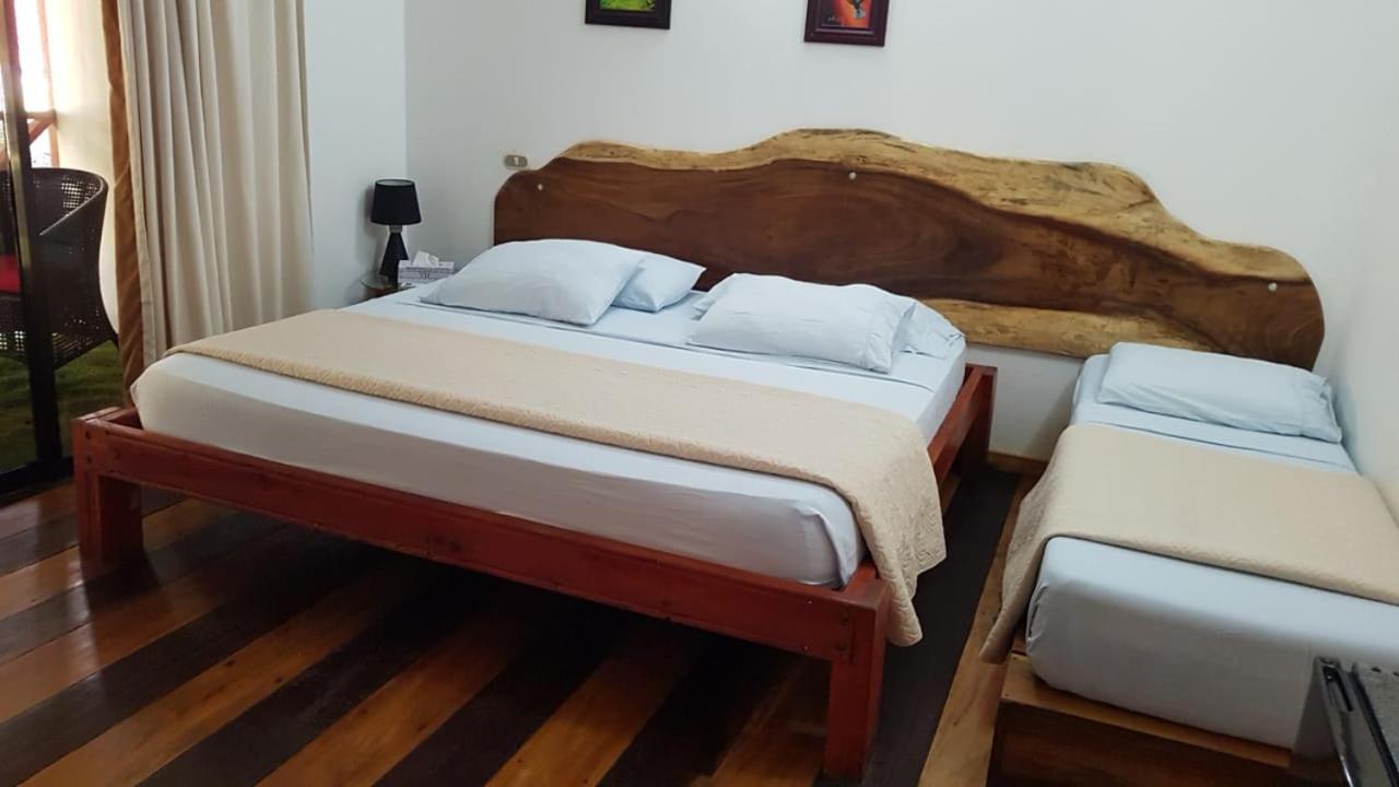 Hotel Bugabutik Puerto Viejo de Talamanca Exteriér fotografie