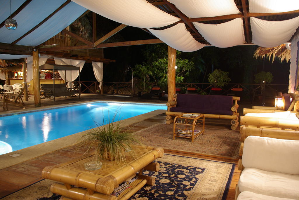 Hotel Bugabutik Puerto Viejo de Talamanca Exteriér fotografie
